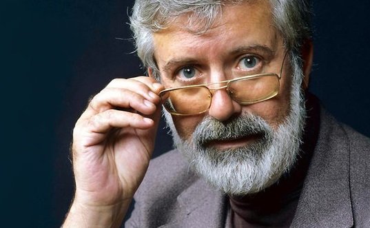 михаел eнде един недоволен развали настроението всички