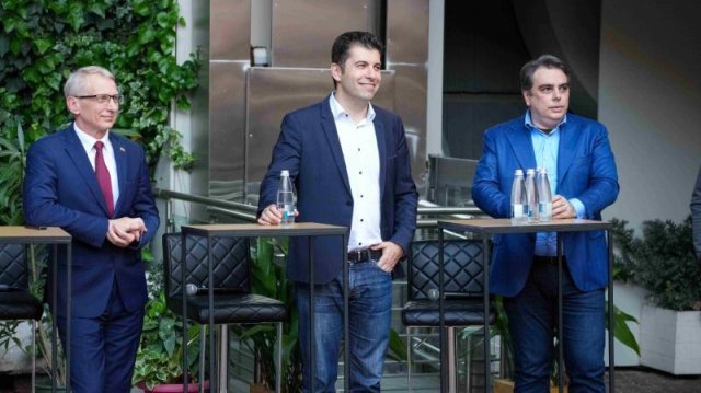 диана дамянова вече трудно върже въдицата