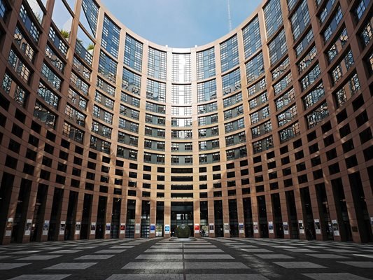 европейският парламент започва проверки кандидатите еврокомисари