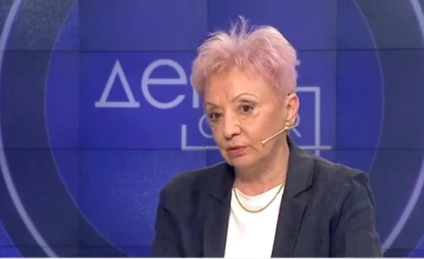 държавата китовете акулите малките рибки нямат никакъв шанс