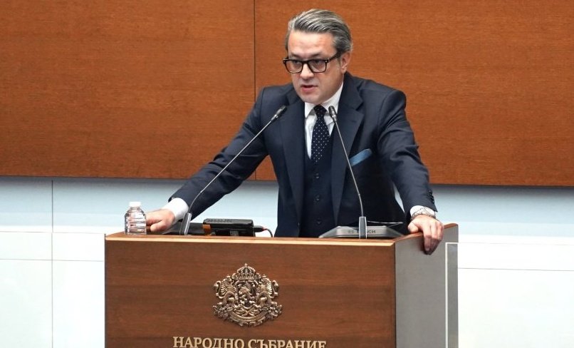 тома биков герб сдс единствената формация без стабилно правителство