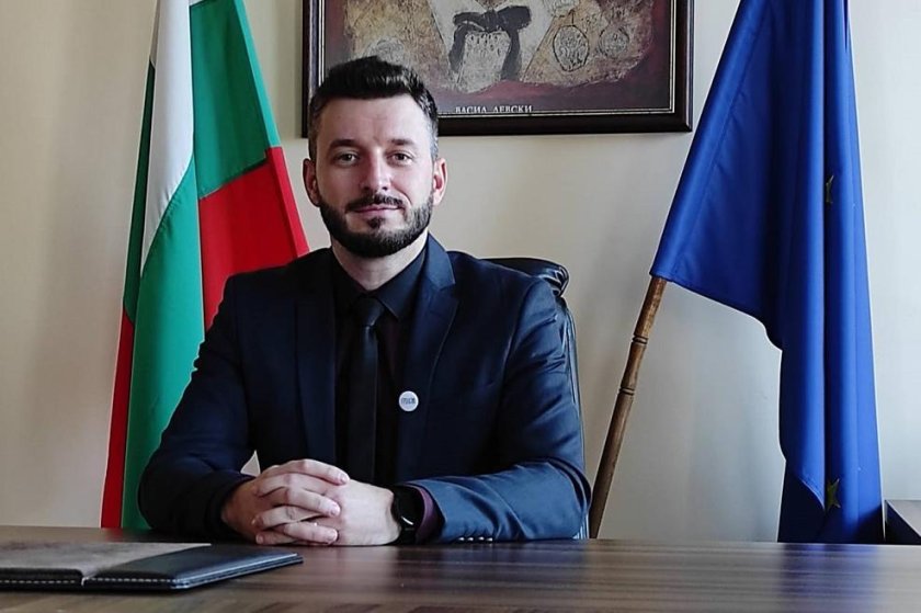 кметът район bdquoилинденldquo емил бранчевски напуска сгреших позволих спаси софия диктуват работи общината