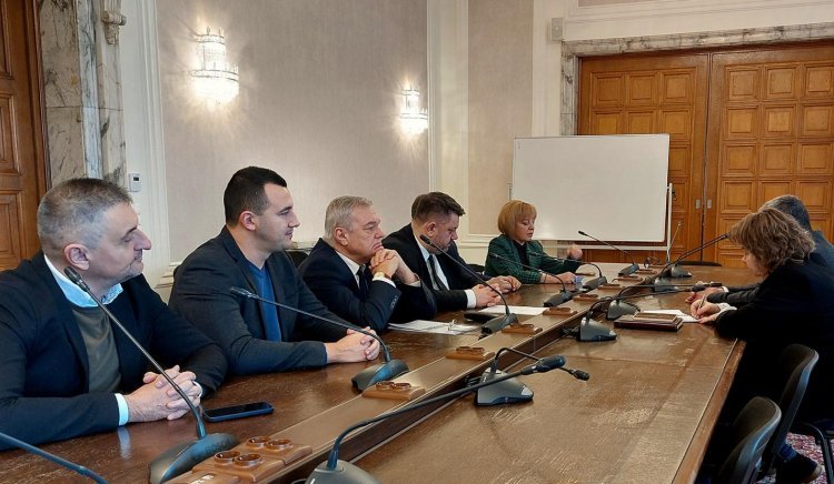 среща председателя бсп обединена левица позиция единственост българската православна църква българска патриаршия