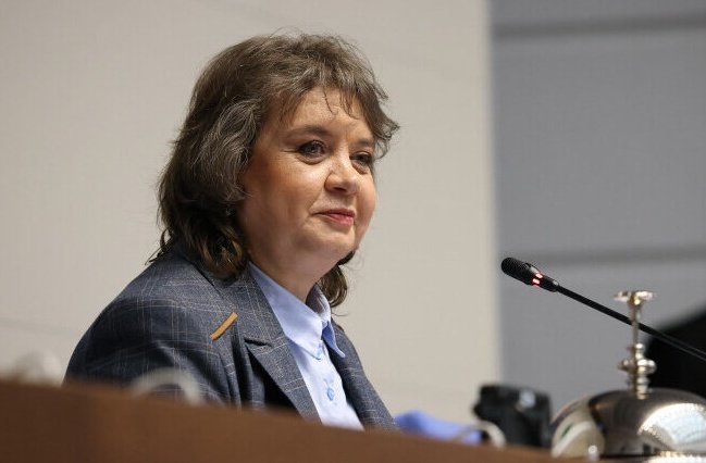 наталлия киселова пожелание новата година здрава гърбина