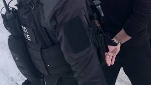 задържаха група извършвала измами теглила кредити чужди данни