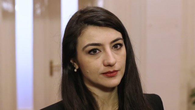 лена бориславова официално съм обвиняема нямам крия