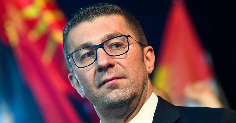македонският премиер мицкоски пак сопна вписването българите конституцията българското външно министерство мигновенно захапа