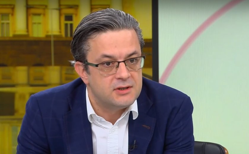 тома биков медиите безпристрастни политическата конфигурация влияе позициите