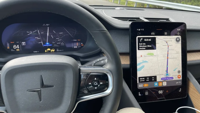 waze въвежда нова функция двоен екран автомобили apple carplay google android auto