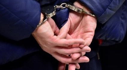 годишен мъж арестуван опит убийство бежански център тирол