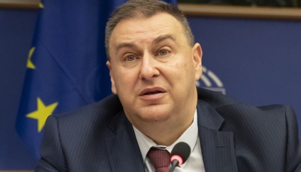 емил радев георгиева отстранена бъдат установени сериозни нарушения