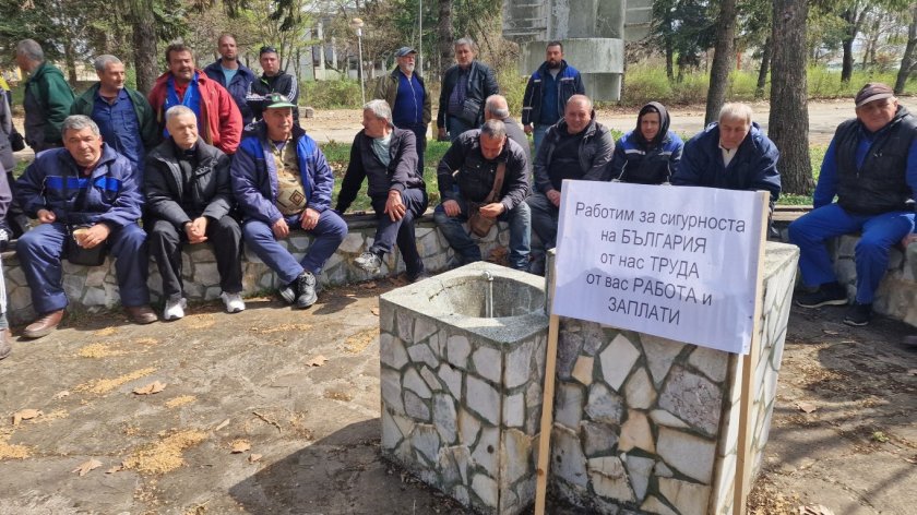 работниците ldquoтеремrdquo министър запрянов лъжец