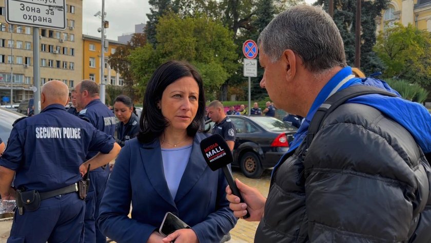 цвета рангелова mediamall протестът ldquoвъзражданеrdquo продиктуван недоволството хората управлението ldquoсглобкатаrdquo