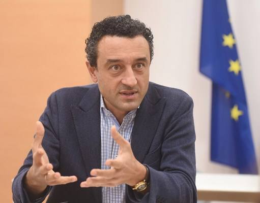 даниел лорер mediamall герб дпс излишно нагнетиха напрежението