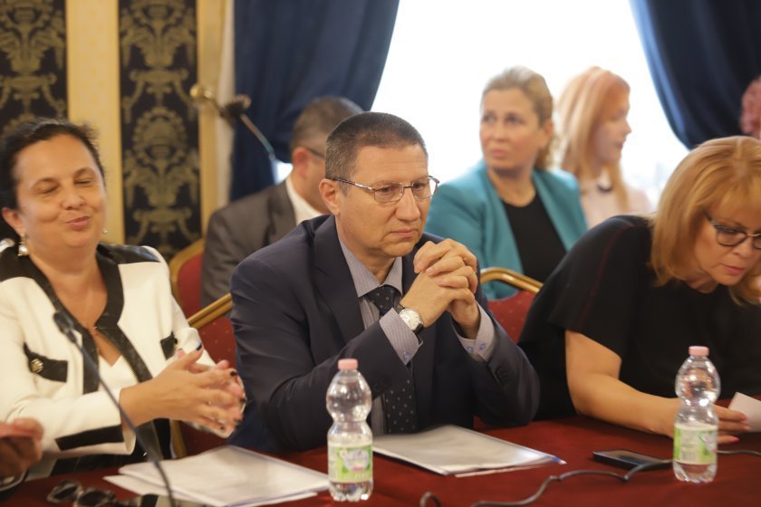 сарафов предупреждава внимавайте вместо получите прокурори феодали