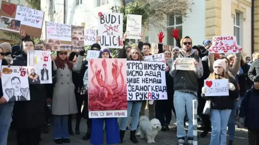 продължават протестите блокадата сръбската телевизия ртс