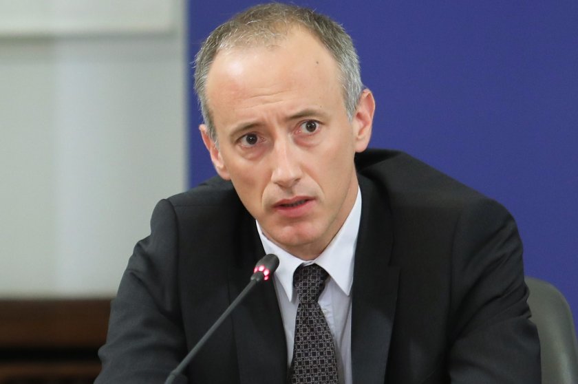 министър вълчев новият предмет добродетели религии задължителен час вероучение