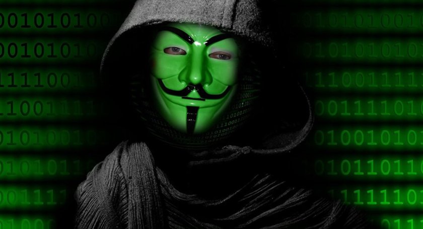 скандал системата апи хакери достъп данни 100 000 българи