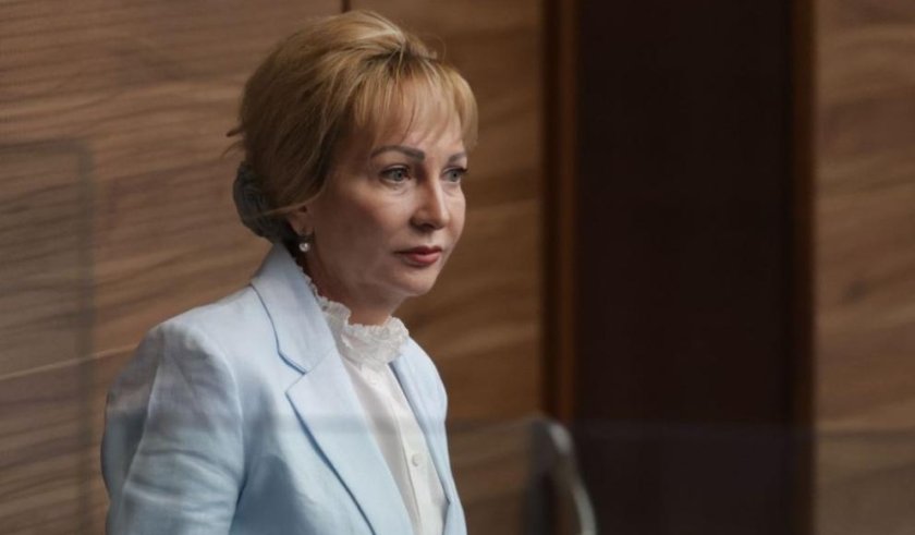кристина андонова хитрова новият зам председател крс квотата герб сдс