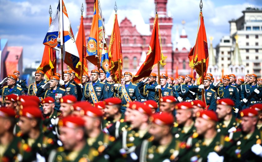 русия отбелязва ден победата мащабен парад
