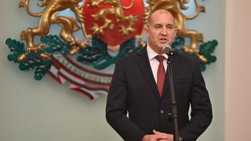 държавният глава армията допускайте разкол останете верни дълга