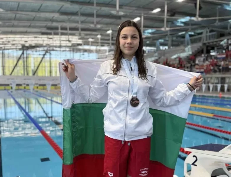 злато лора шаранкова comen cup белград