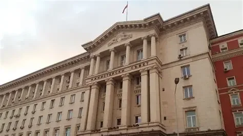 правителството организира 100 събития въвеждането еврото