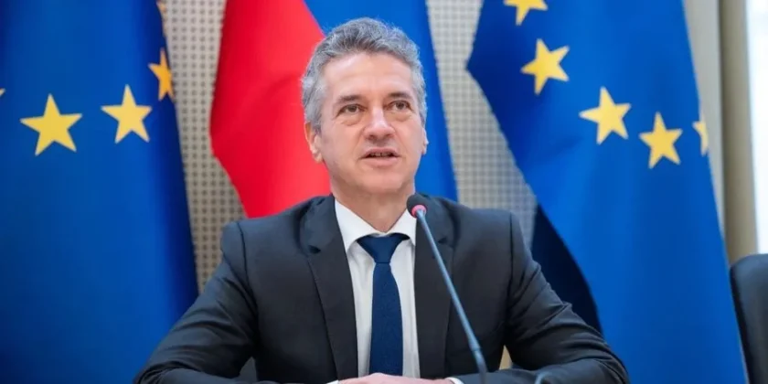 остане словения нато премиерът страната свиква извънреден референдум