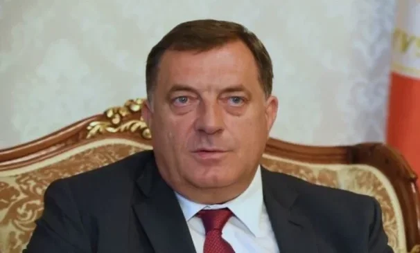 прекратиха мандата милорад додик потвърдена присъда