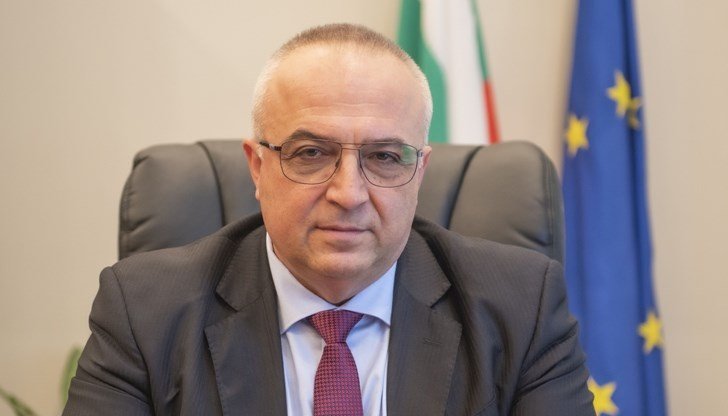 иван димитров остава начело комисията регулиране съобщенията