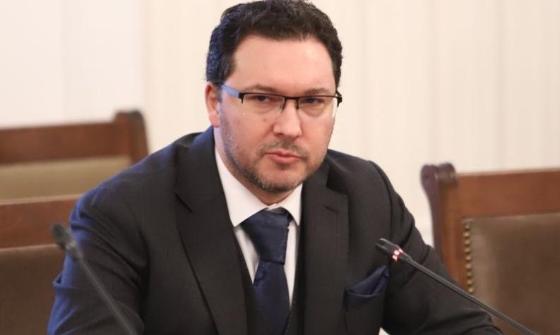 даниел митов края годината бъдат осигурени близо 200 единици различна техника гасене пожари