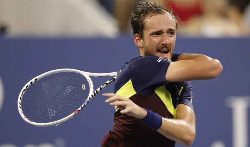 даниил медведев избухна open глобен 500 долара
