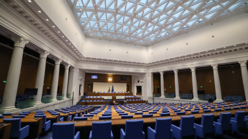 спешни мерки водната криза ndash парламентът заседава извънредно