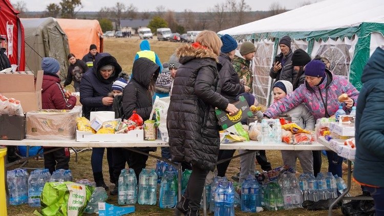 полша затяга условията помощите украинските бежанци