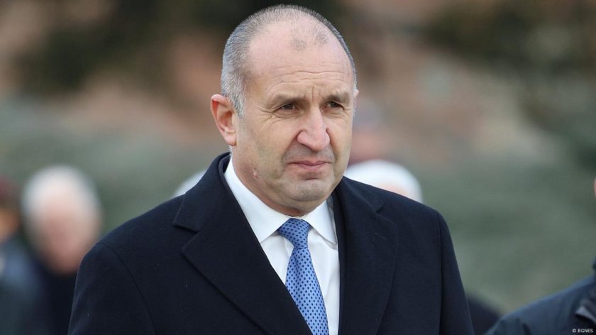 румен радев стена покварата