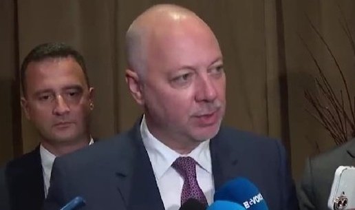 желязков отговори борисов водната криза изисква решения обвинения