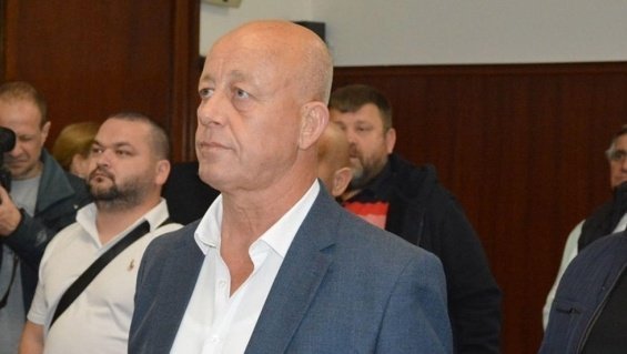 отложиха четвърти път делото кмета минерални бани мюмюн искендер
