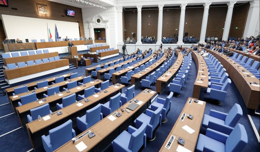 парламентът отново без кворум