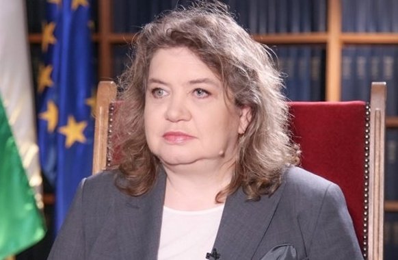 наталия киселова съм юрист популист ndash законът спазва удобно