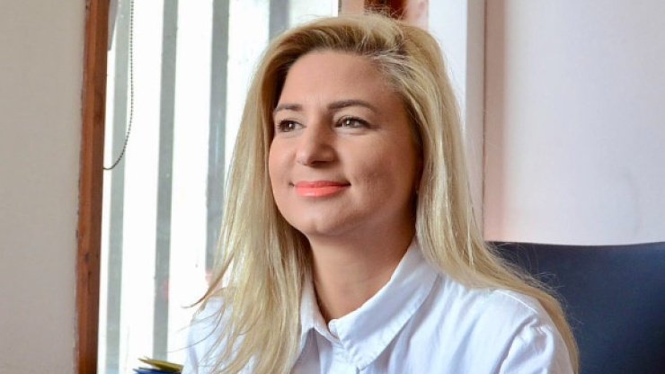 както очертава благомир коцев чака антоанета петроваhellipв ареста