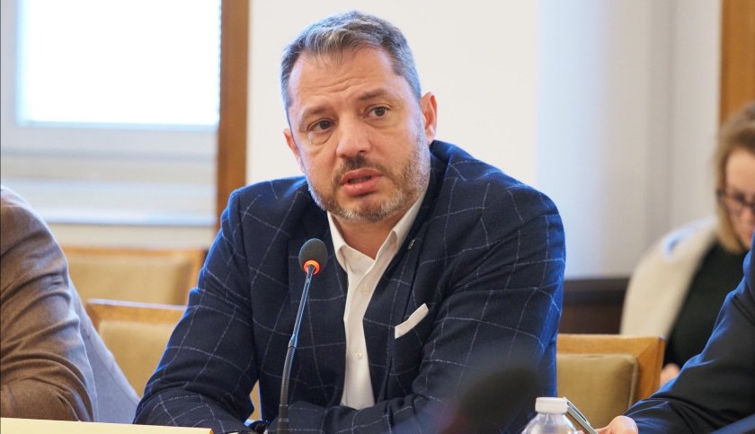 делян добрев санкциите bdquoлукойлldquo риск сътресения пазара горива нас