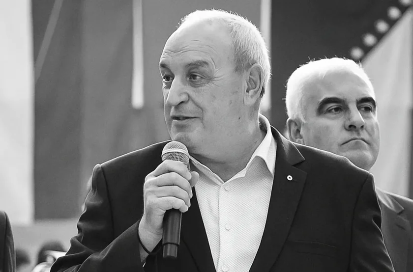 почина заместник министърът спорта стоян андонов ndash легенда българското плуване