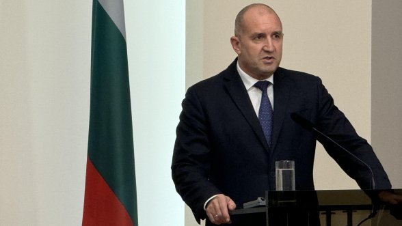 радев искам поздравя всички български граждани борят референдума