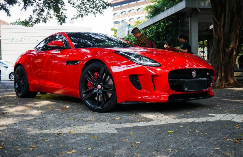 Jaguar F-type