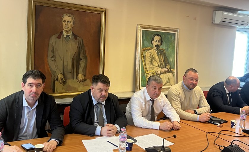 атанас зафиров проведе среща областните председатели бсп
