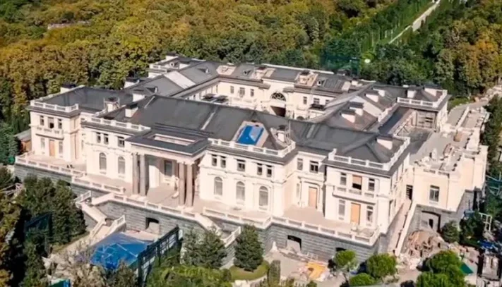 частна клиника бани злато крие дворецът путин крим видео