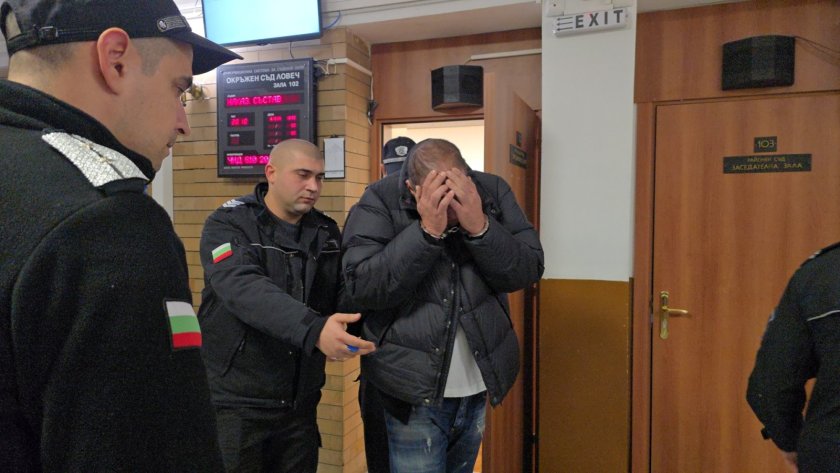 пуснаха домашен арест росен кръстев стъкларя замесен полицаи пето рпу палежи подкупи разпространение наркотици