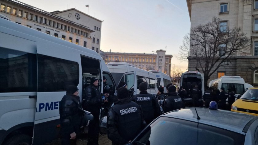 полицията нащрек провокации кпп оперативни екипи готовност новия протест bdquoтриъгълника власттаldquo