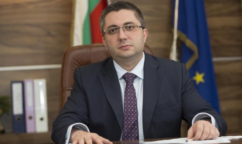николай нанков некадърната bdquoопозицияldquo разписа отминаващата година истерични крясъци парламентарната трибуна интриги откровени лъжи