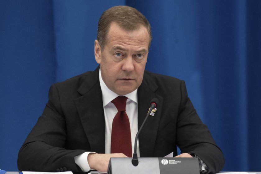 медведев удара венецуела ядреното оръжие единствената защита